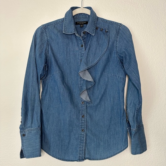 Banana Republic Shirt Riley Blue Jean Asymmetric Ruffle Button Down Fitted Sz 0 - Picture 1 of 5